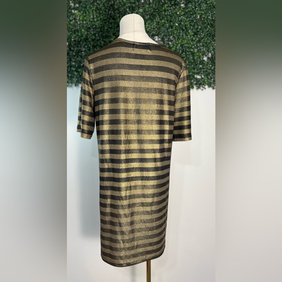 MinkPink Black and Gold Shimmer Striped T-shirt Shift Dress Size Small - Picture 3 of 12